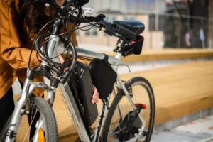 Extreme temperatures, whether hot or cold, can truly influence the wellbeing of your scooter’s battery.